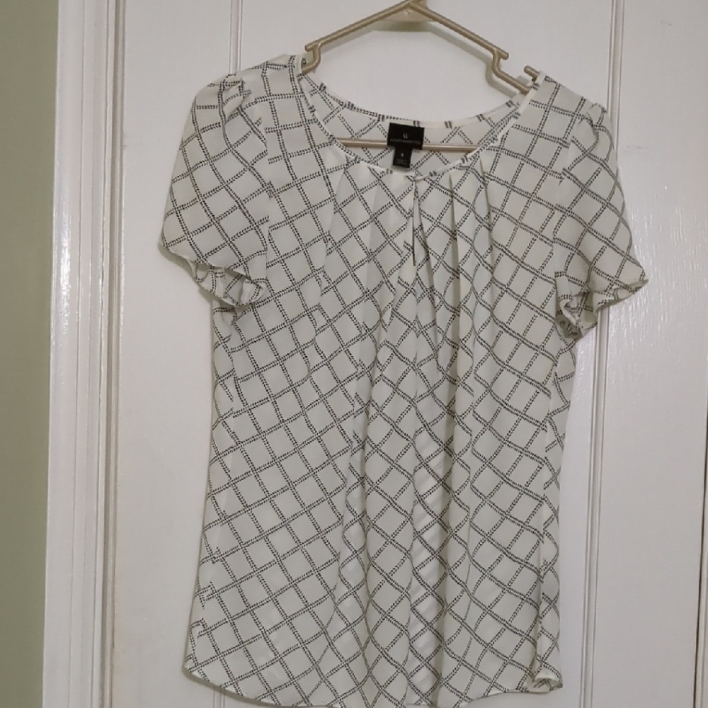 Worthington White And Black Blouse with  Ruched Details
